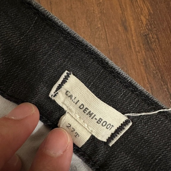 MADEWELL Cali Demi-Boot Jeans in Bellspring Wash Button-Front Edition - Picture 10 of 15